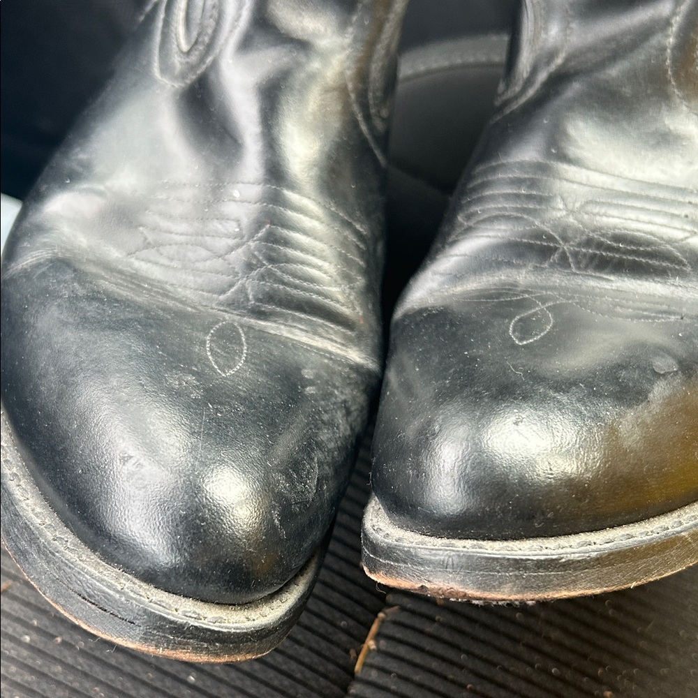 Laredo Black Western Cowboy Boots with Embroidered Stitching - Picture 4 of 5